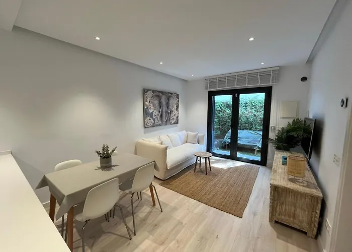 Apartment Avinguda Madrid 27 Bajos 1ª