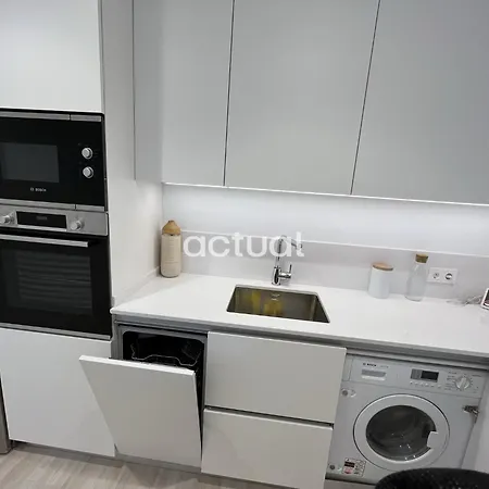 Апартаменты Avinguda Madrid 27 Bajos 1ª