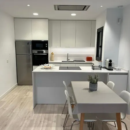 Avinguda Madrid 27 Bajos 1ª Apartamento *